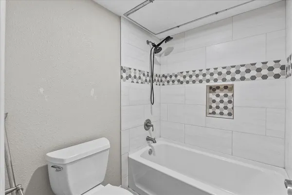 $1,150 | 250 El Dorado Boulevard, Unit 144, Webster, TX 77598
