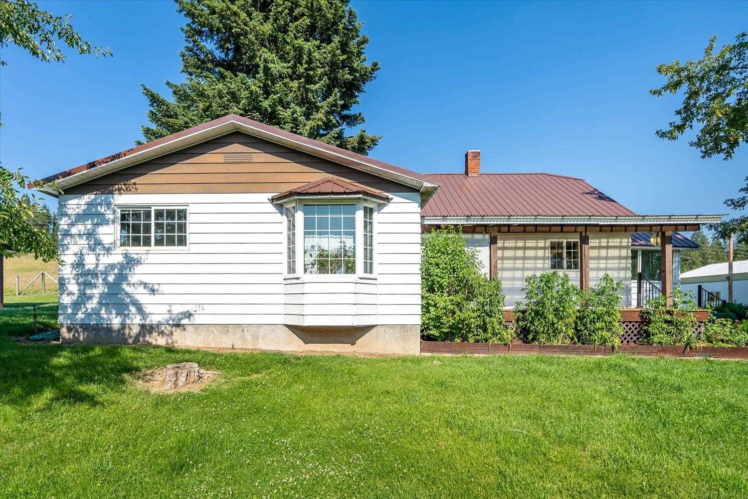 4355 Whittier Road Clayton, WA 99110 - Photo 1 of 43