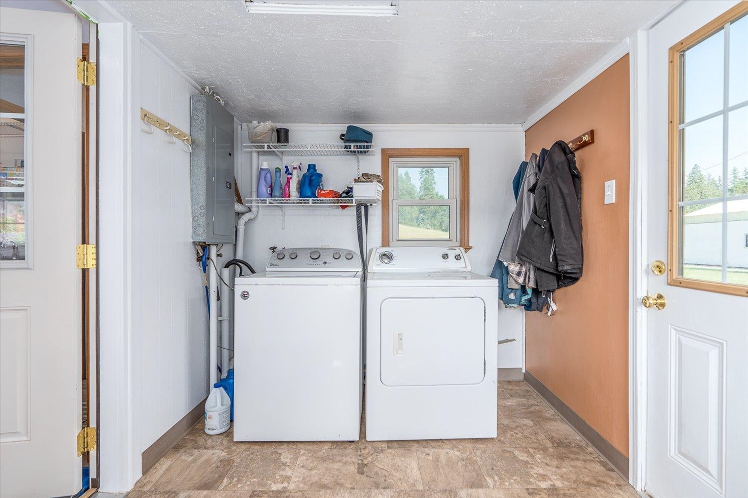 4355 Whittier Road Clayton, WA 99110 - Photo 15 of 43