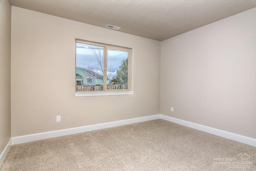1337 Southwest 23rd Street Redmond, OR 97756 - Photo 18 of 24 Additional Photo