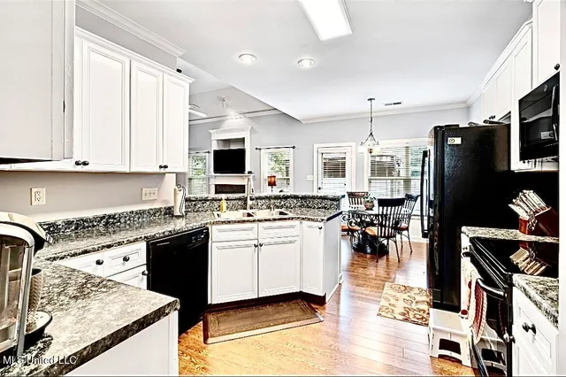 $332,900 | 6459 Cheyenne Drive, Olive Branch, MS 38654