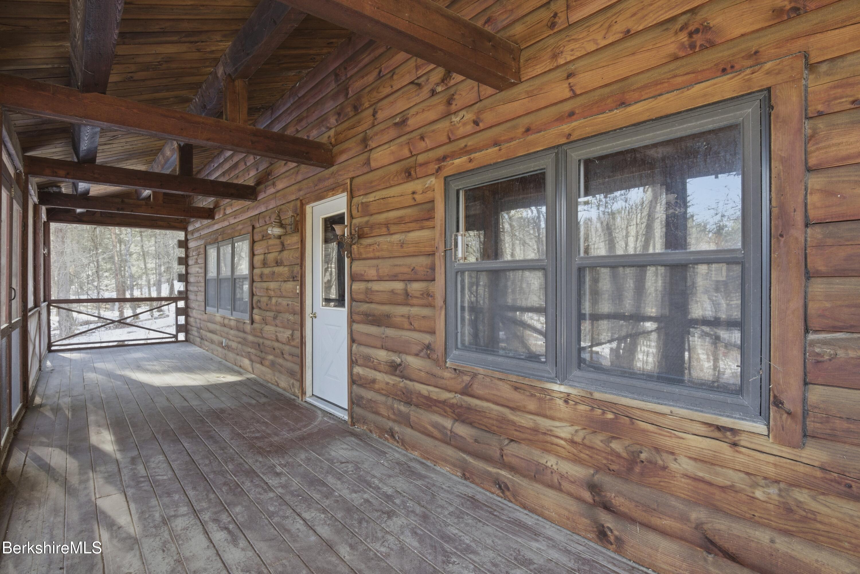 334 South Undermountain Road Sheffield, MA 01257 - Photo 6 of 37 JAN03083