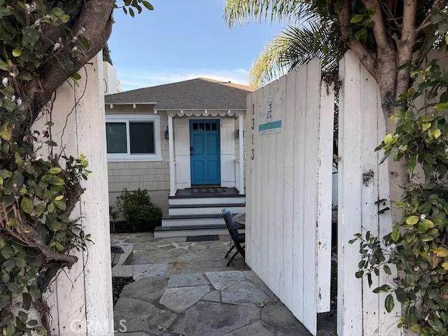 $5,000 | 1313 South Coast Highway, Laguna Beach, CA 92651