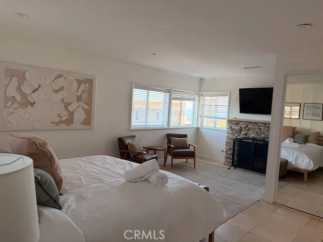 $5,000 | 1313 South Coast Highway, Laguna Beach, CA 92651