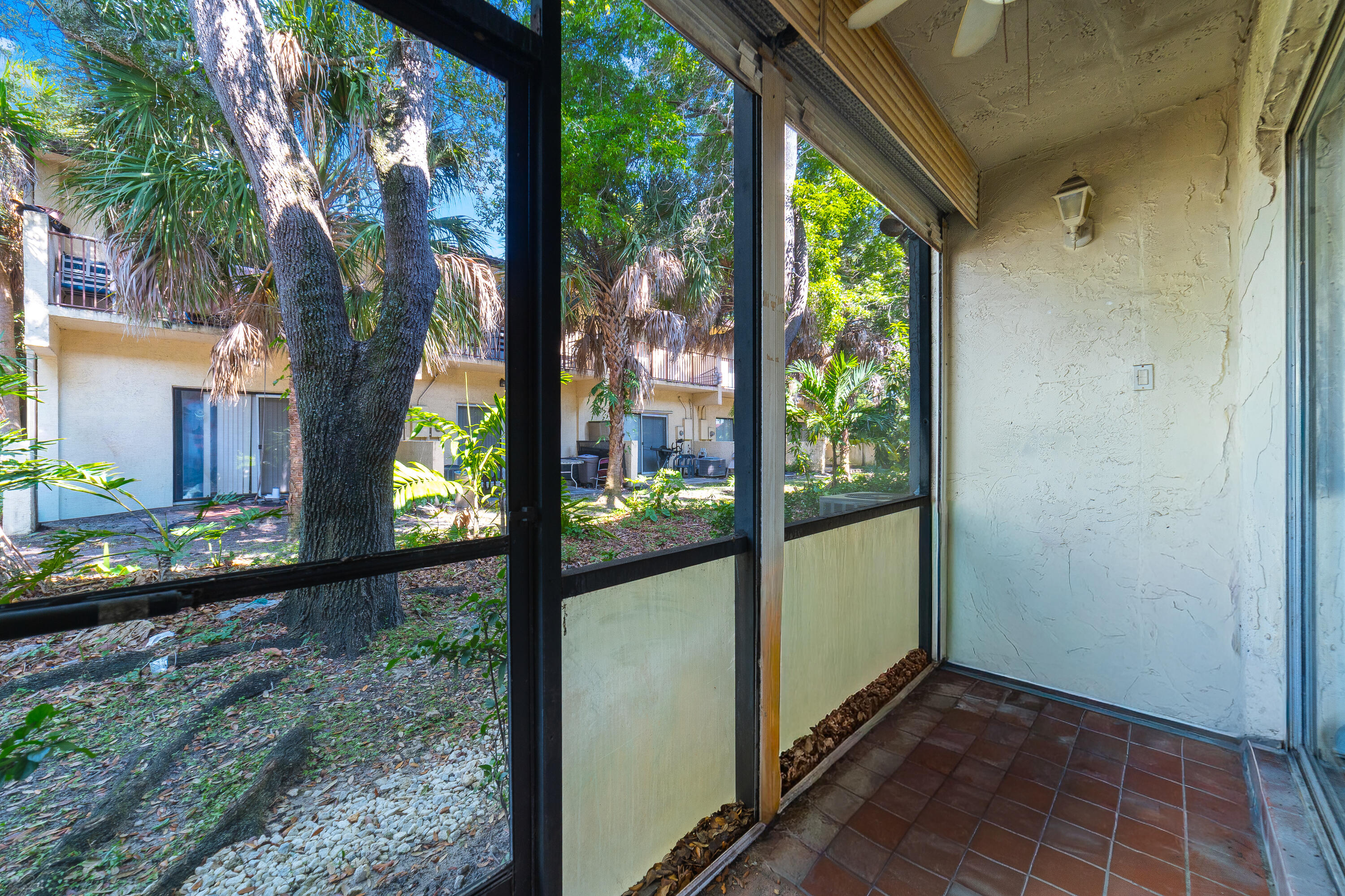 8968 West Sample Road, Unit 101 Coral Springs, FL 33065 - Photo 21 of 29 DSC08776