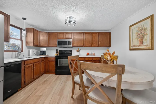 $579,900 | 7 Colleen Lane, Wallkill, NY 12589