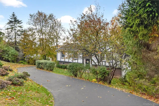 $579,900 | 7 Colleen Lane, Wallkill, NY 12589