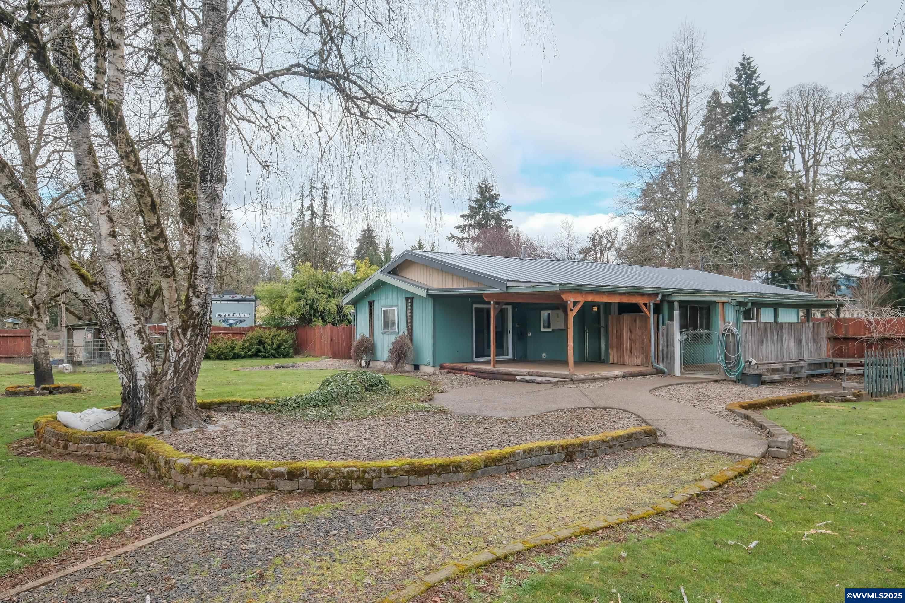 28508 Liberty Road Sweet Home, OR 97386 - Photo 3 of 47 Gallery Image 3
