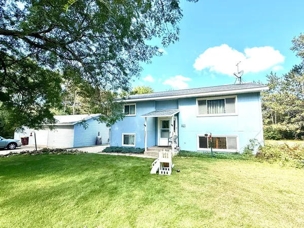 $375,000 | 20091 Red Wing Boulevard, Hastings, MN 55033