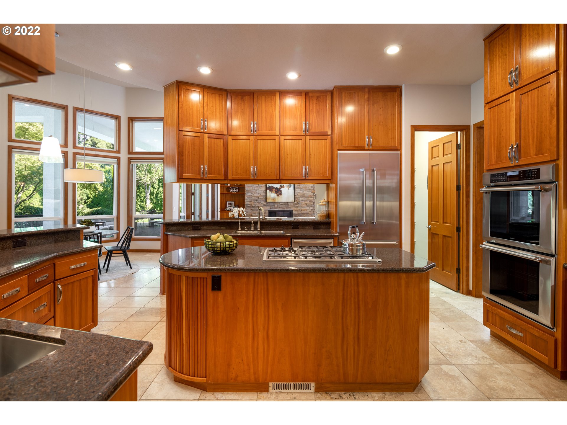 6228 Northwest El Rey Drive Camas, WA 98607 - Photo 13 of 32 a very nice looking kitchen with a large window