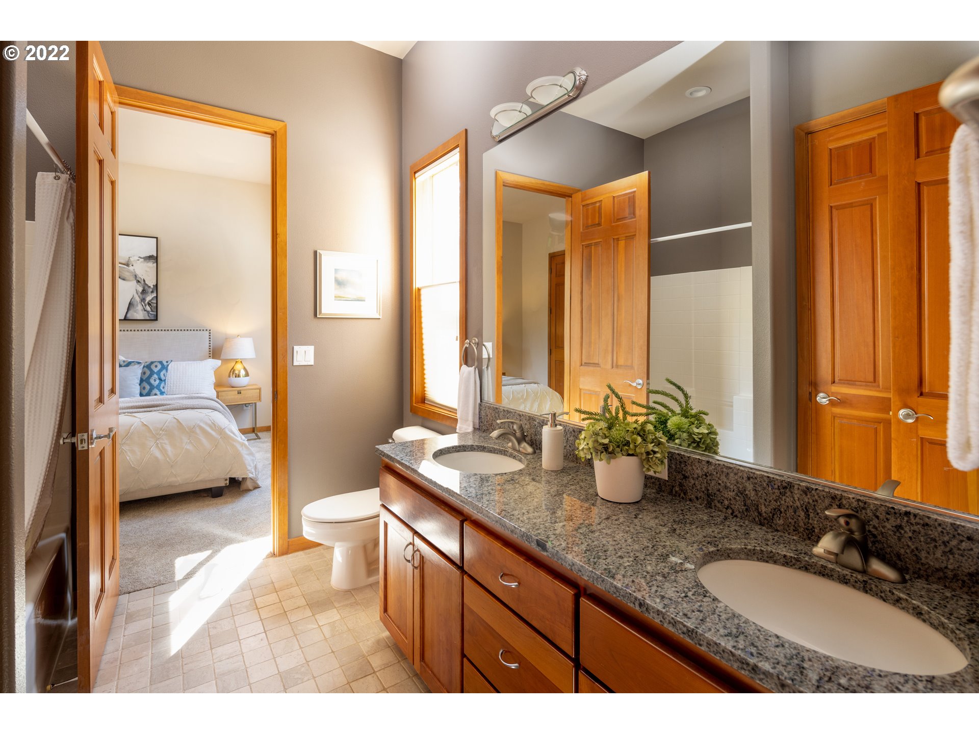 6228 Northwest El Rey Drive Camas, WA 98607 - Photo 20 of 32 a en suite bathroom with sink and mirror
