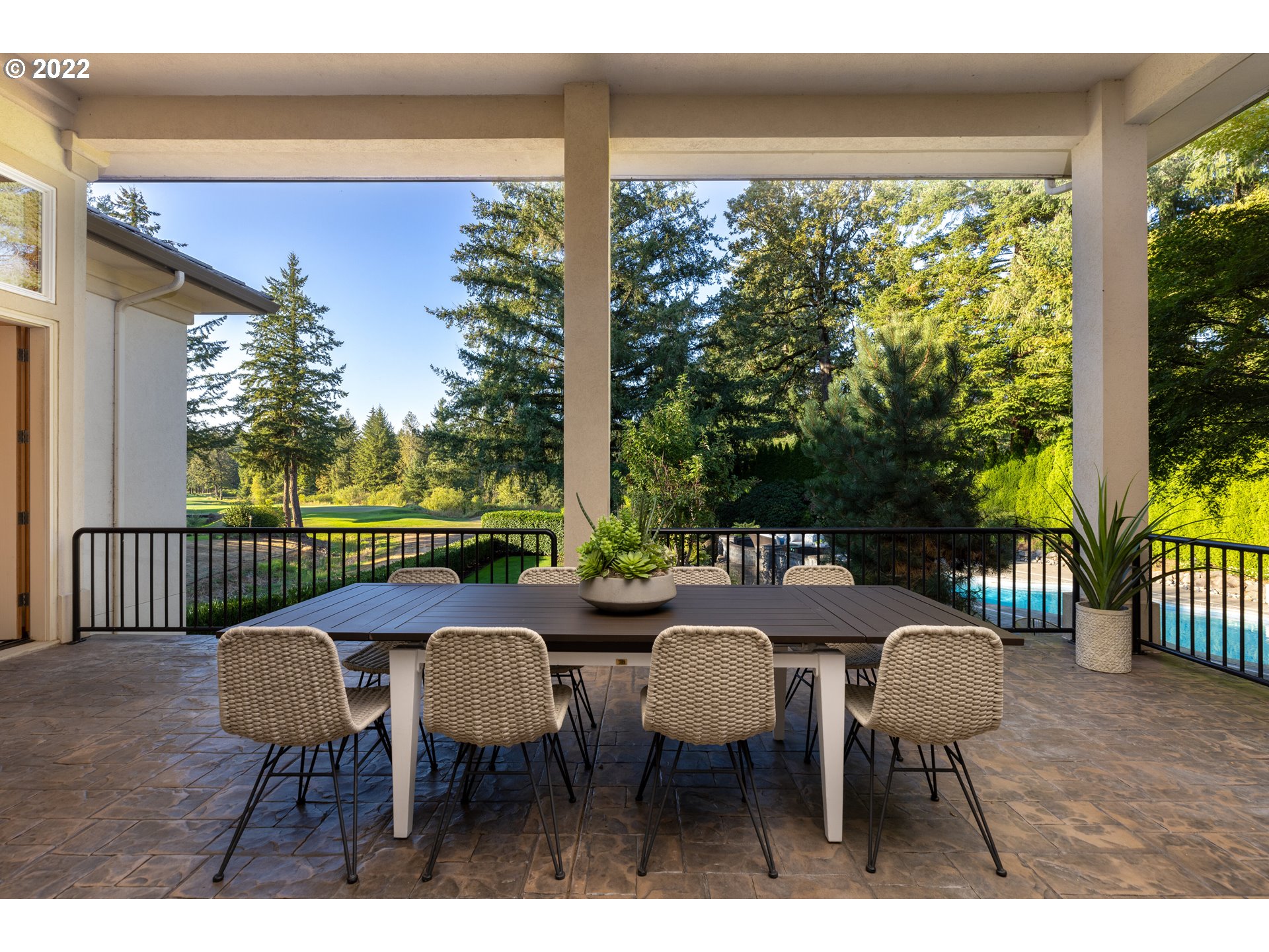 6228 Northwest El Rey Drive Camas, WA 98607 - Photo 25 of 32 a view of a chairs and table in patio