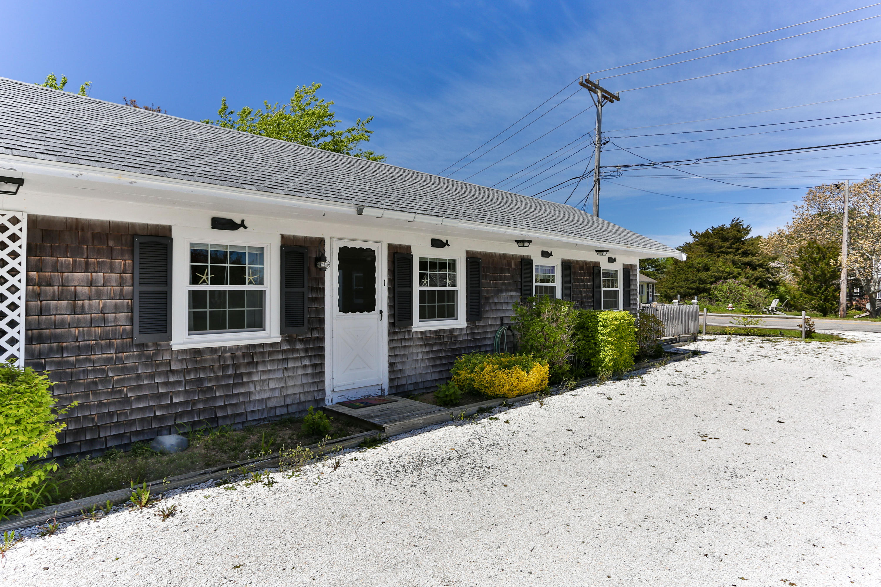 148 Shore Road, Unit 1 Truro, MA 02666 - Photo 1 of 18 148sholr-2