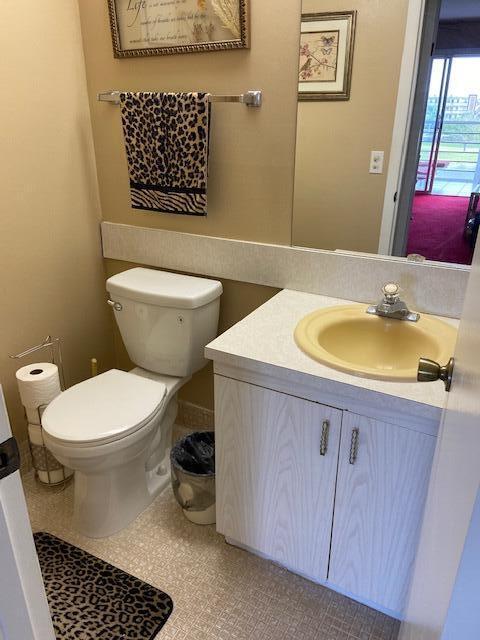 4042 Exeter C Boca Raton, FL 33434 - Photo 11 of 13 HALF BATH