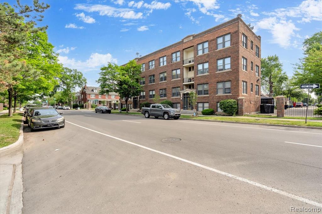 7750 3rd Street, Unit 101 Detroit, MI 48202 - Photo 41 of 42