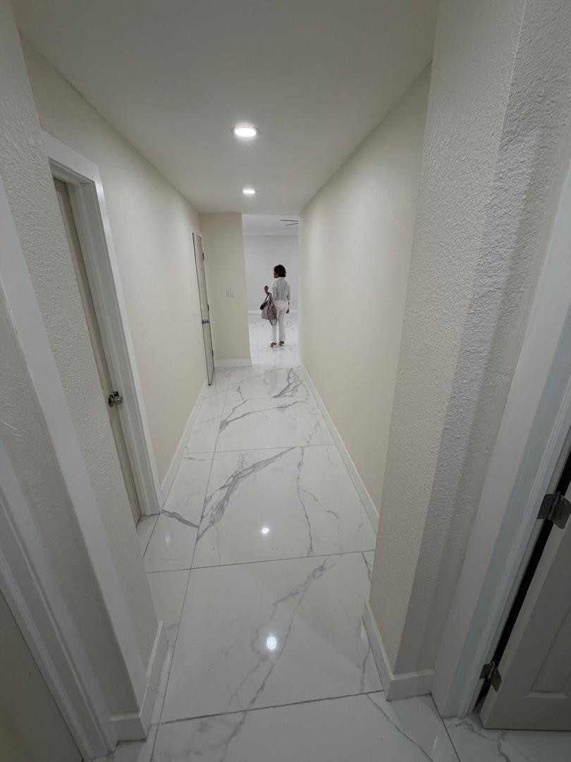 6410 Northwest Miami Court Miami, FL 33150 - Photo 18 of 37 Photo 18