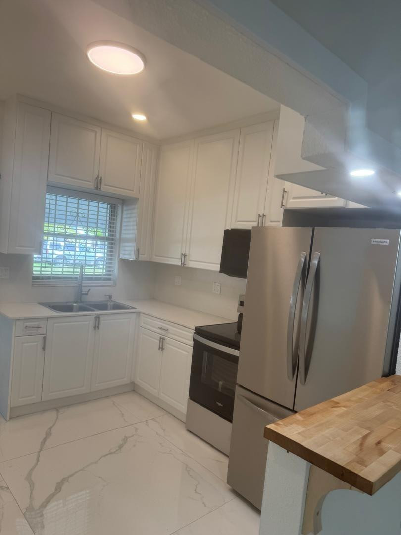 6410 Northwest Miami Court Miami, FL 33150 - Photo 31 of 37 Photo 31