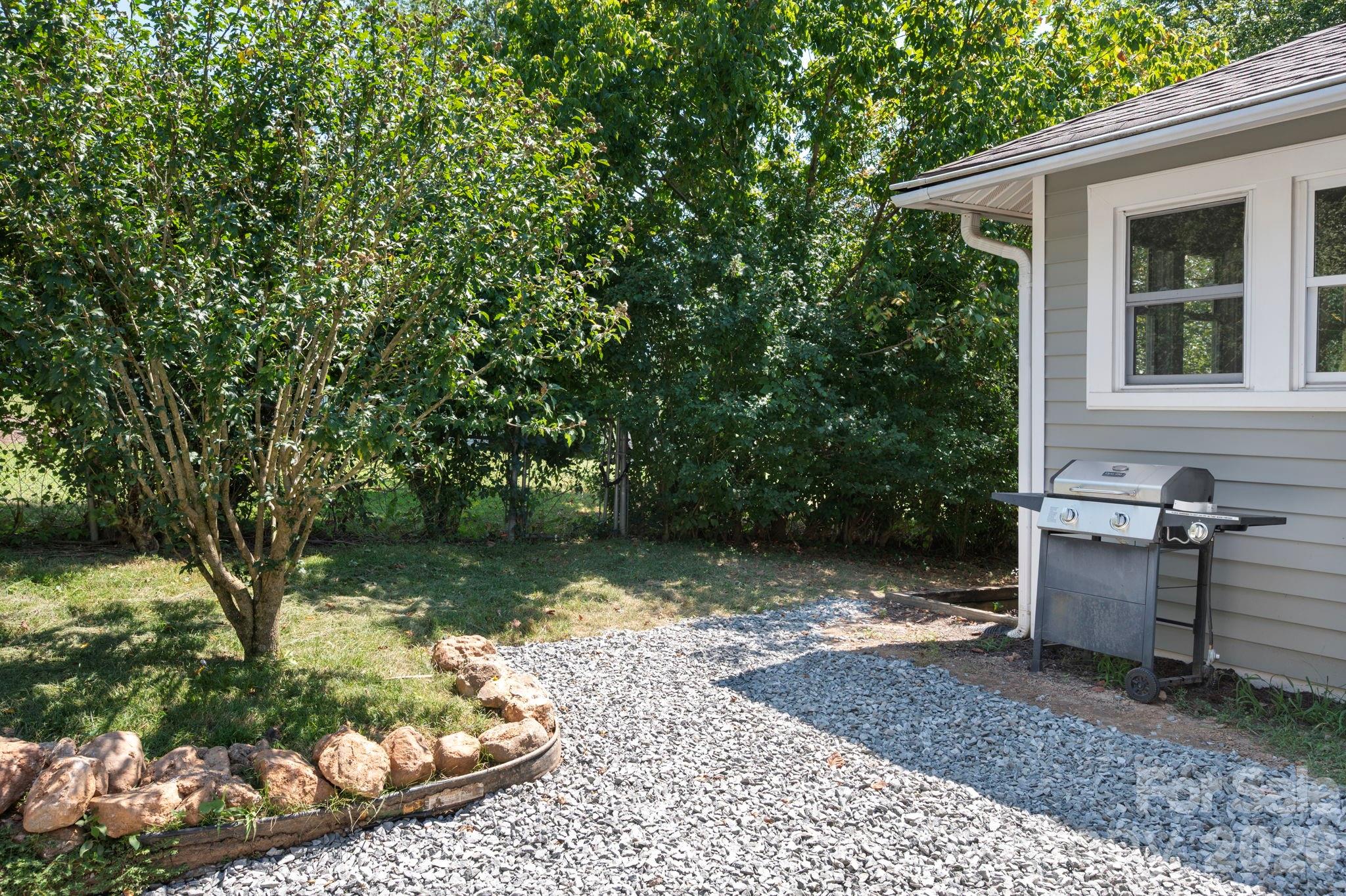 23 Maxwell Road Asheville, NC 28805 - Photo 26 of 37 Gallery Image 26