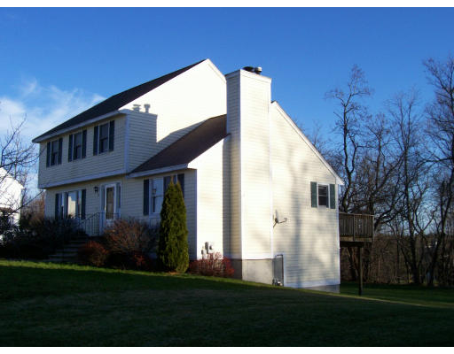 15 Pear Tree Road Haverhill, MA 01830 - Photo 4 of 16 Gallery Image 4