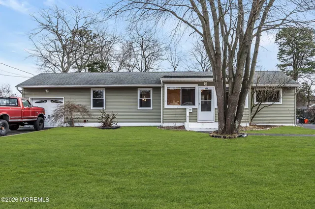 $479,000 | 252 Ashwood Drive, Brick, NJ 08723