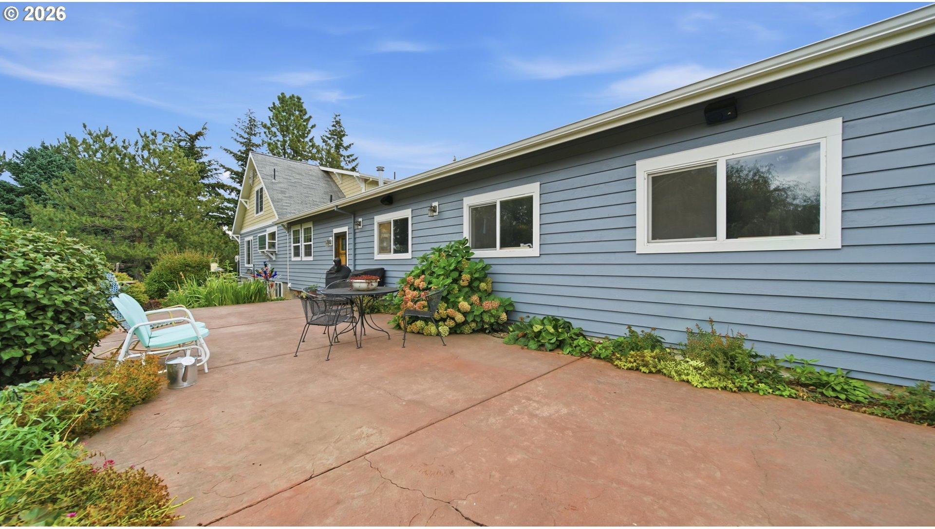 1736 Markham Road Hood River, OR 97031 - Photo 11 of 47 Gallery Image 11
