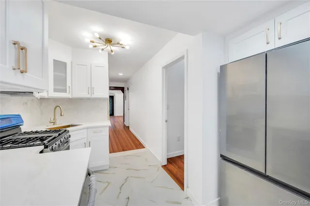 $1,199,000 | 192-23 116th Road | St. Albans