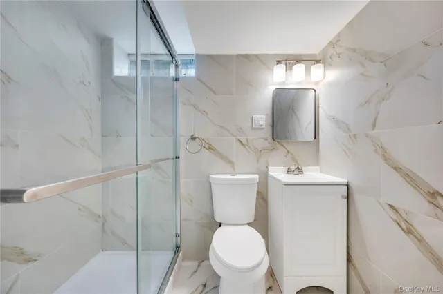 $1,199,000 | 192-23 116th Road | St. Albans