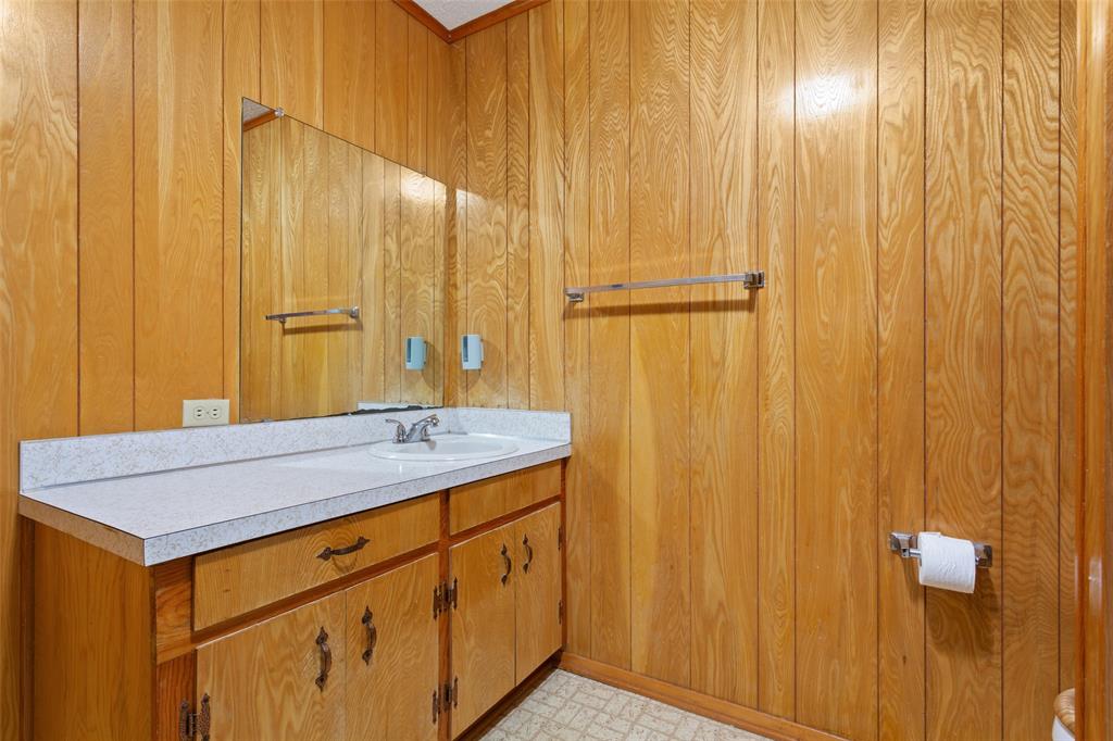 2416 Gary Lane Waco, TX 76708 - Photo 18 of 25