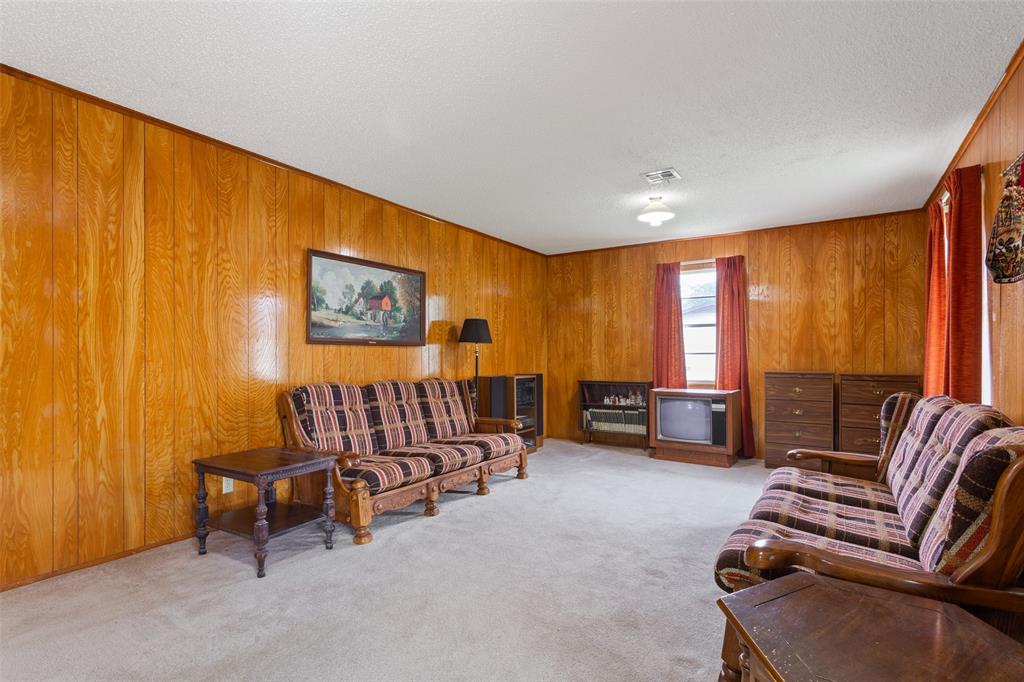 2416 Gary Lane Waco, TX 76708 - Photo 9 of 25