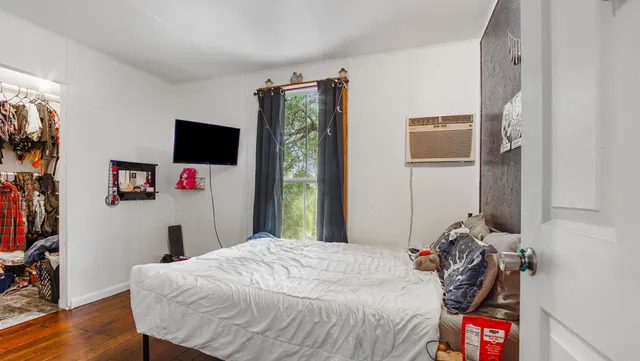 $1,200,000 | 841 North 1st Street, DeFuniak Springs, FL 32433