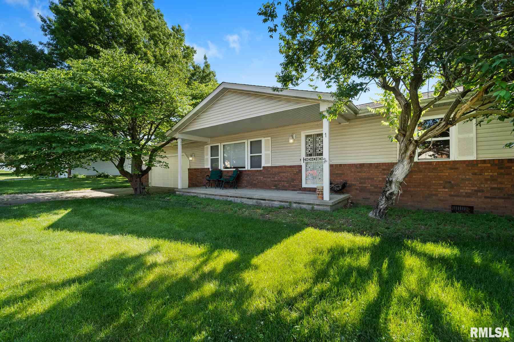 1 Pellinor Drive Rochester, IL 62563 - Photo 2 of 35