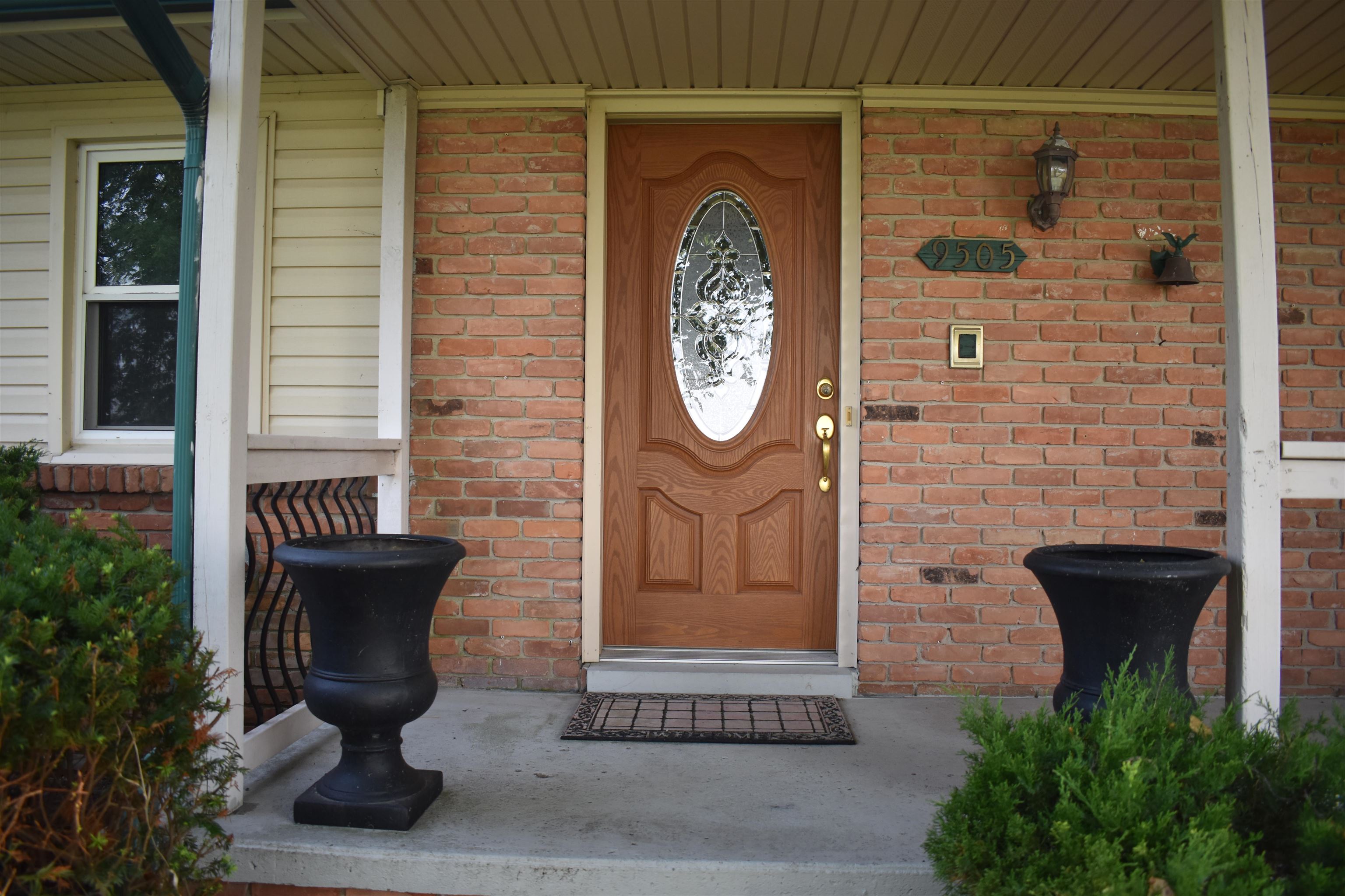 9505 Dolan Road Columbus, MI 48063 - Photo 5 of 31