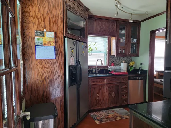 $169,000 | 14529 South Emerald Avenue, Riverdale, IL 60827