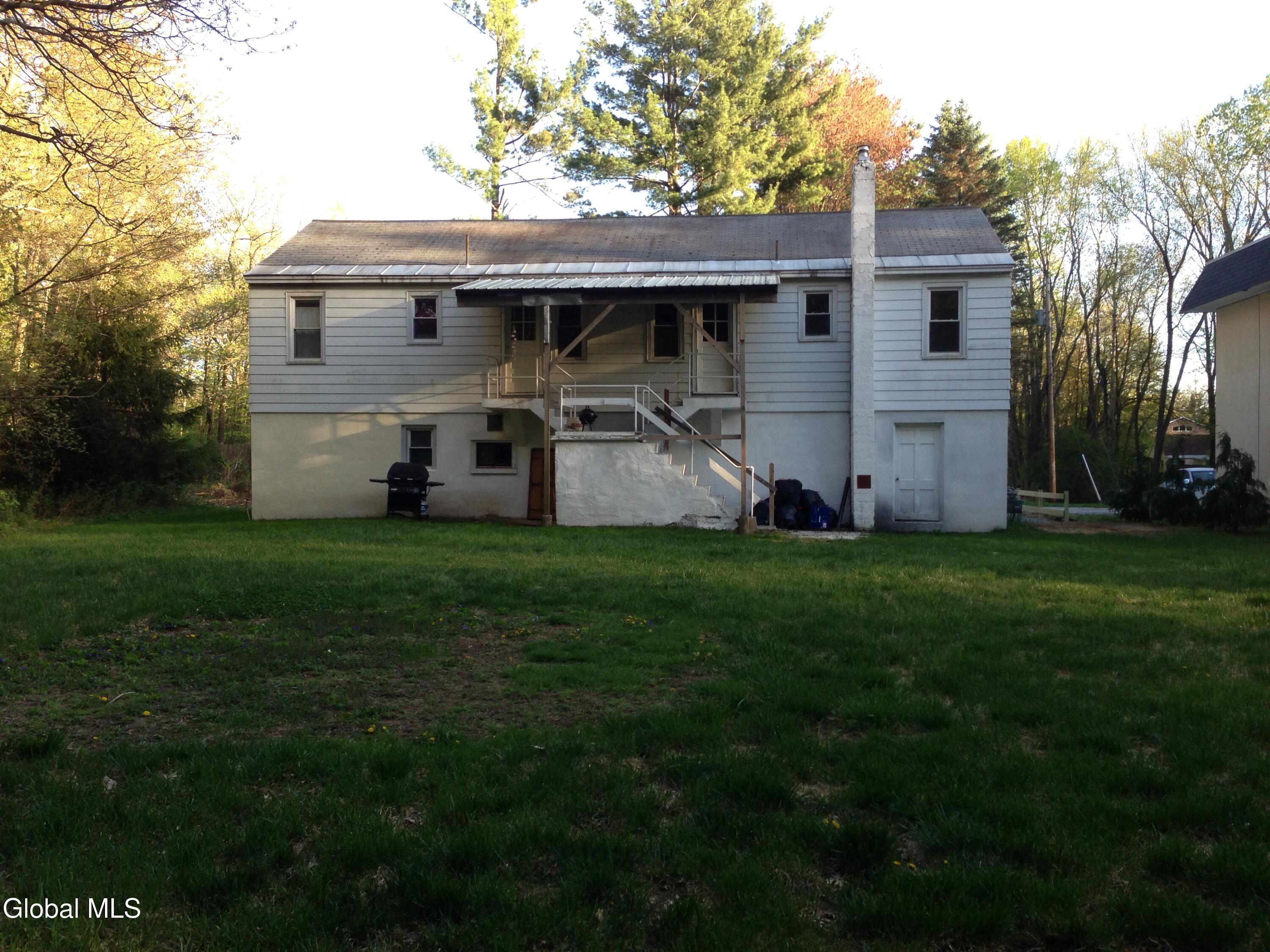 2237 Ghents Road Rotterdam, NY 12306 - Photo 2 of 32 13 (1)