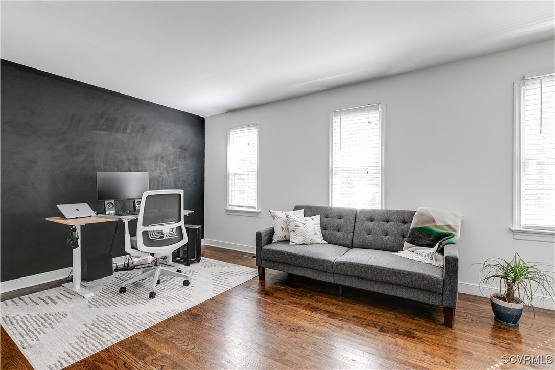 13906 Barnes Spring Road Midlothian, VA 23112 - Photo 25 of 45 a living room with furniture and a window