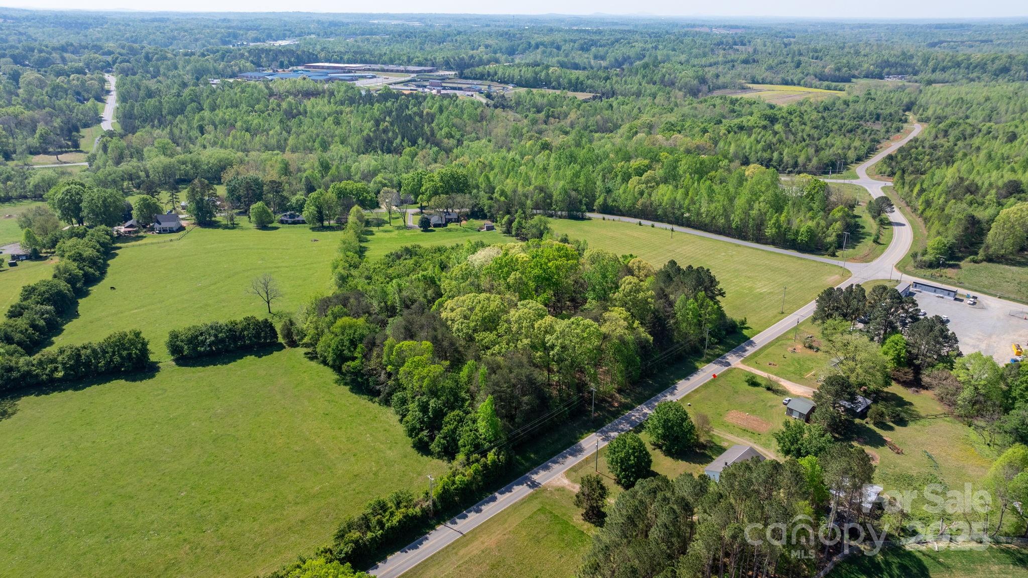 1361 Zeb Haynes Road Maiden, NC 28650 - Photo 4 of 9 Gallery Image 4