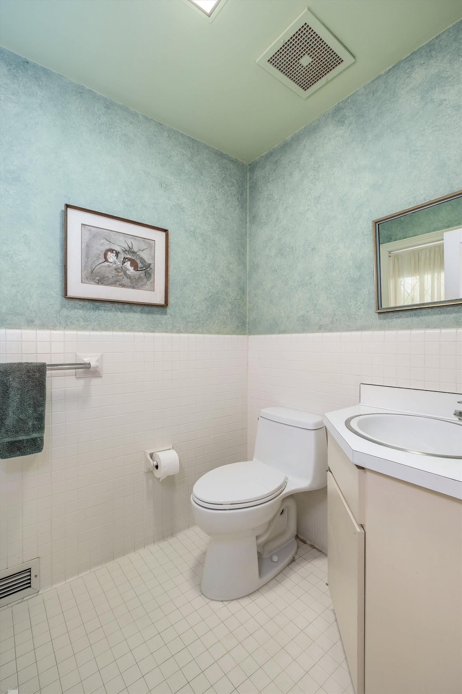 382 Provencal Road Grosse Pointe Farms, MI 48236 - Photo 32 of 95