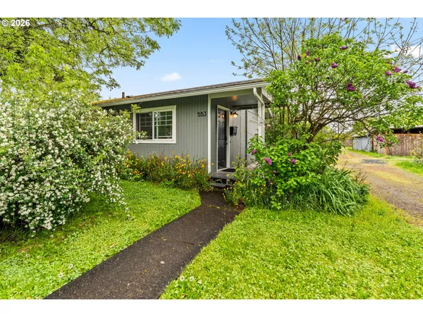 $595,000 | 807 E Street, Springfield, OR 97477