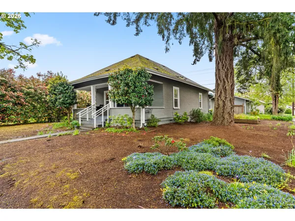 $595,000 | 807 E Street, Springfield, OR 97477