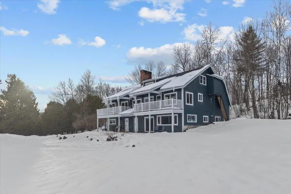 $2,500,000 | 977 Taber Hill Road, Stowe, VT 05672
