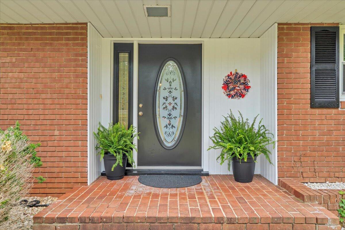 4962 Bower Road Roanoke, VA 24018 - Photo 4 of 55 04-MIB01636