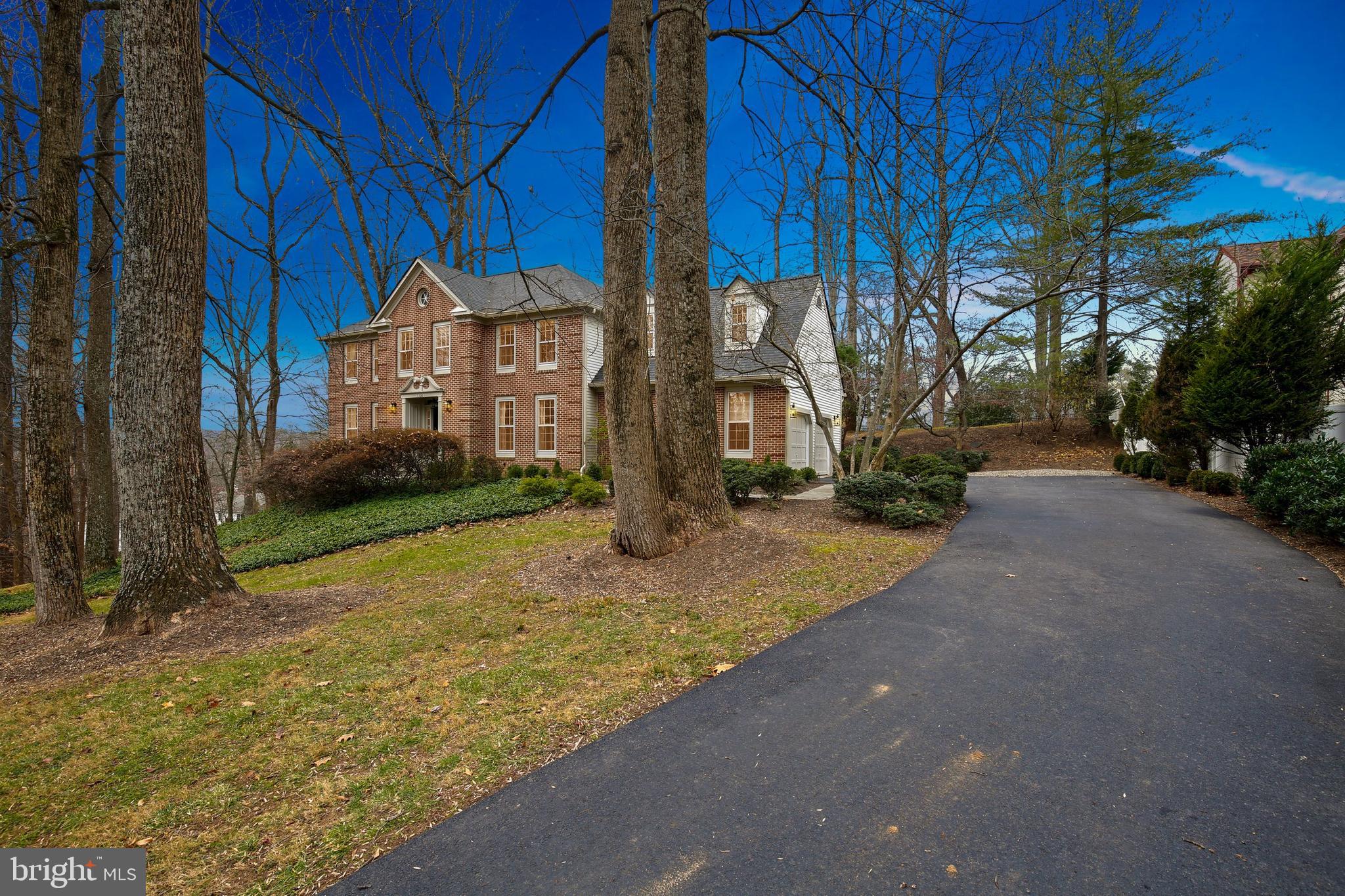 7300 Brickyard Road Potomac, MD 20854 - Photo 2 of 93 Gallery Image 2