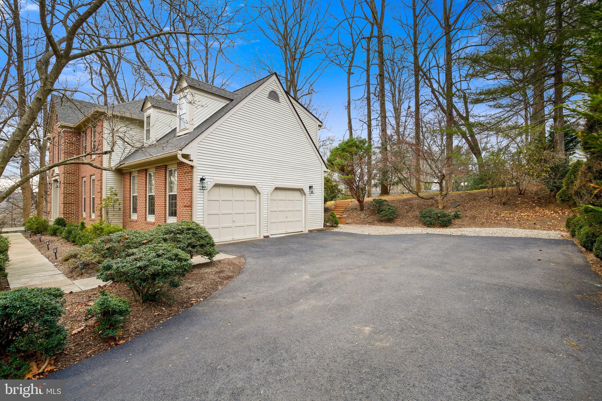 7300 Brickyard Road Potomac, MD 20854 - Photo 4 of 93 Gallery Image 4