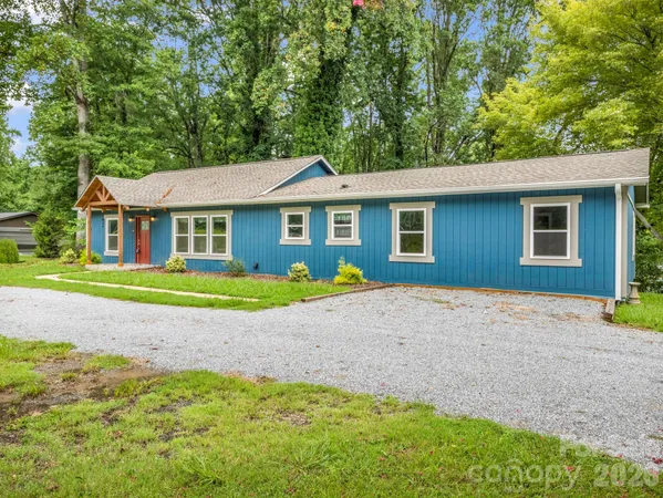 $424,999 | 611 Peniel Road, Columbus, NC 28722