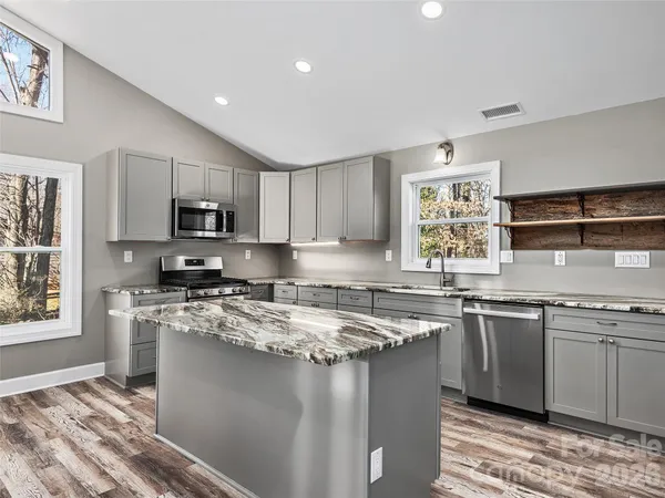 $424,999 | 611 Peniel Road, Columbus, NC 28722