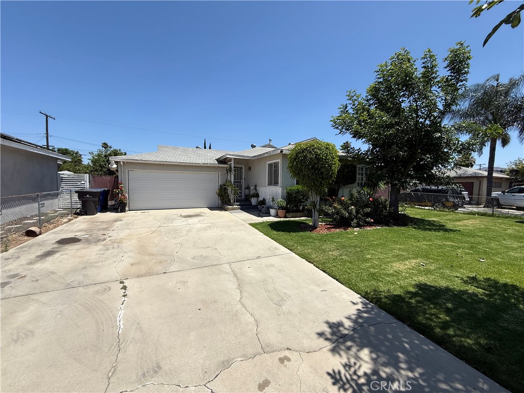 4547 Jones Avenue Riverside, CA 92505 - Photo 3 of 43