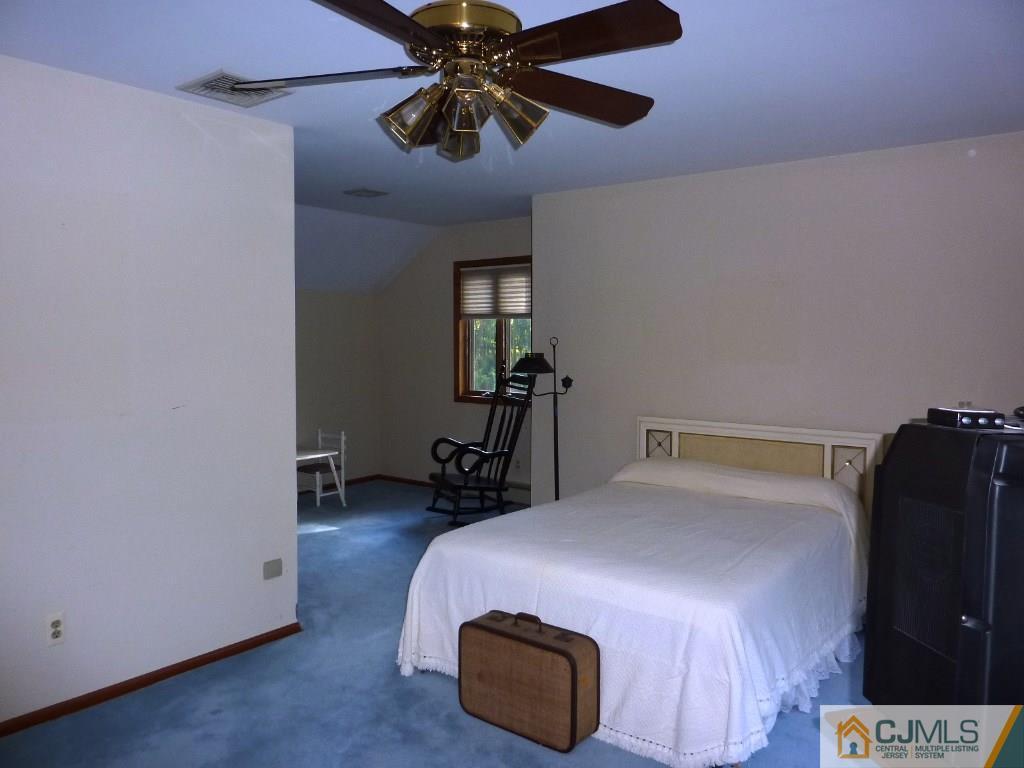 6 Cherokee Road East Brunswick, NJ 08816 - Photo 24 of 25 Gallery Image 24