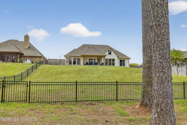 $419,900 | 114 Willow Crest Circle, Brandon, MS 39047