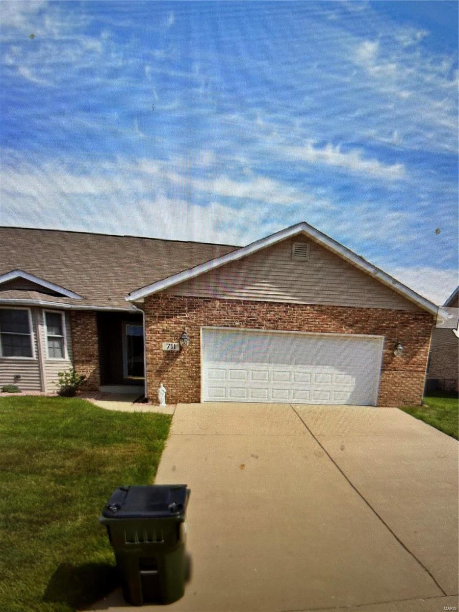711 Ridge Road, Unit B Waterloo, IL 62298 - Photo 1 of 1