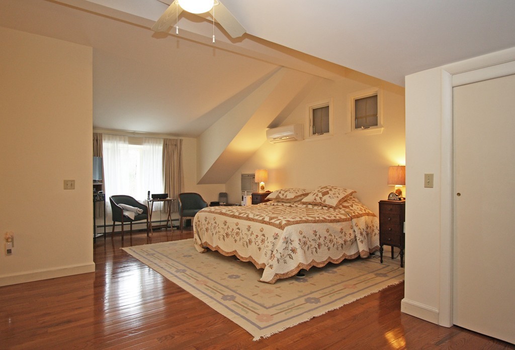239 South Road Bedford, MA 01730 - Photo 8 of 18 Gallery Image 8